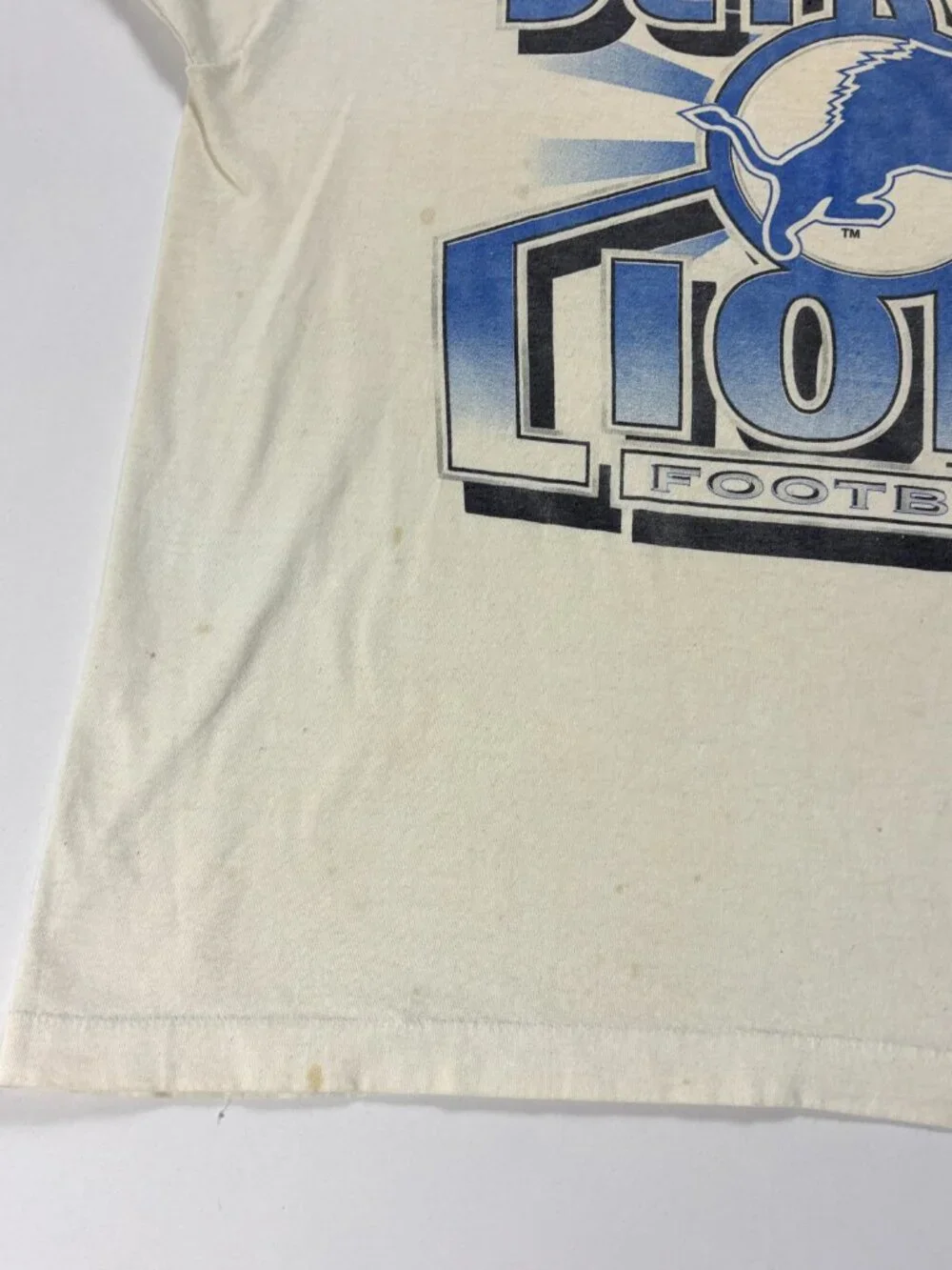 Vintage Detroit Lions Distressed T Shirt White Sz L/XL NFL Football 1995 90s USA